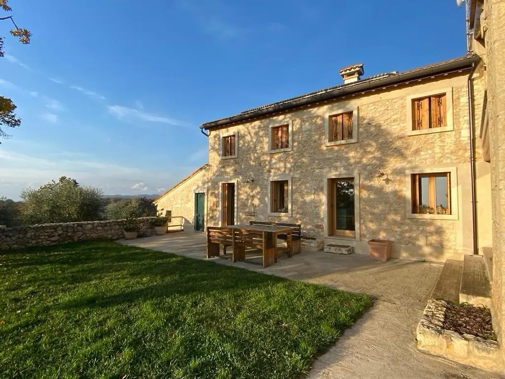 Podere Cereo Villaga 0*,  Italia